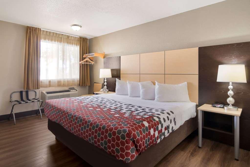 Econo Lodge Grand Forks Habitación foto